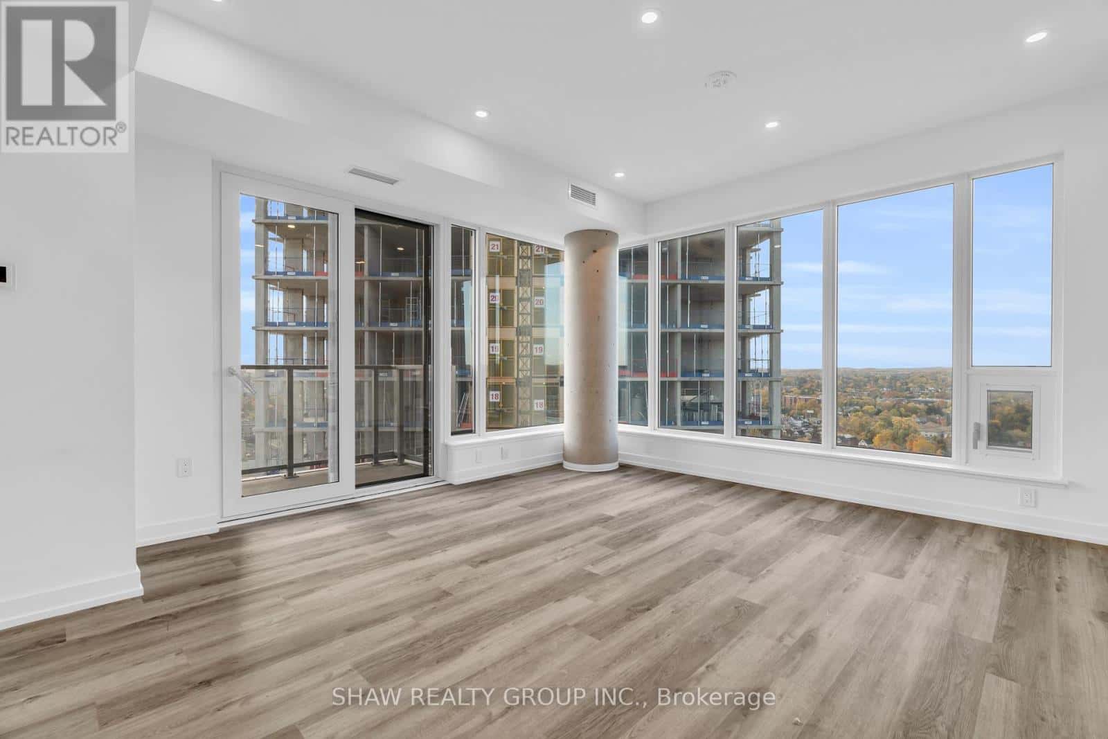 1906 - 15 WELLINGTON STREET S — Kitchener, Ontario - Photo 5 of 31