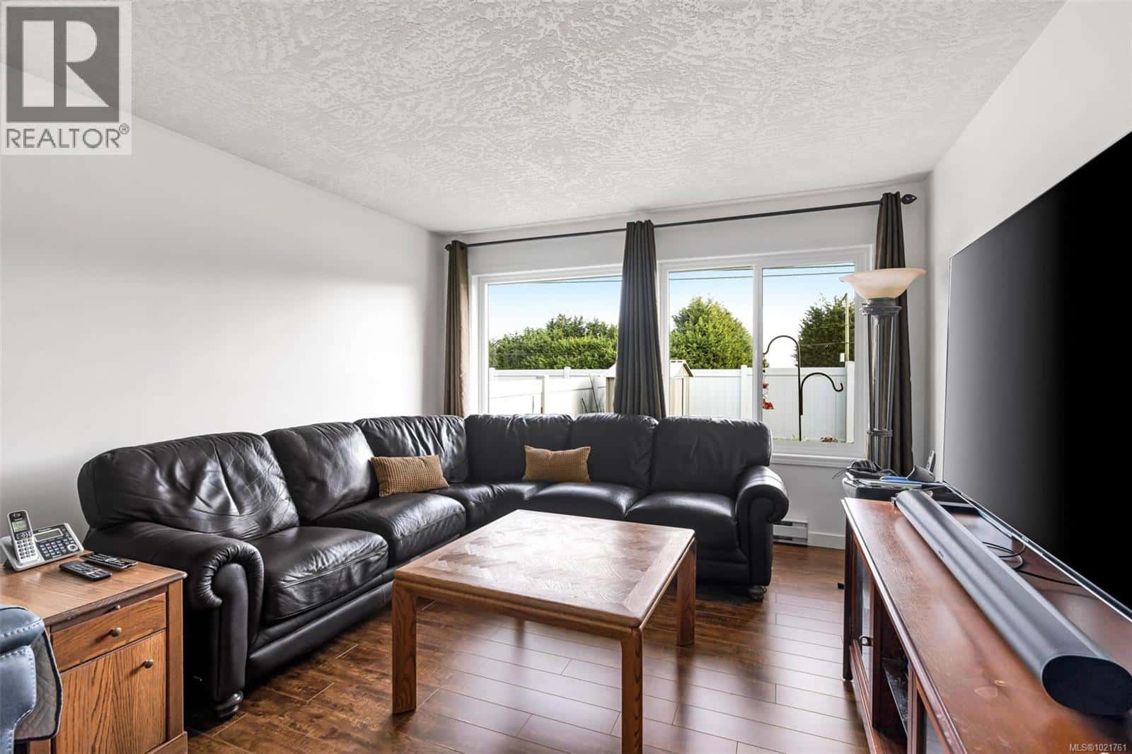 23 2560 Wilcox Terr — Central Saanich, British Columbia - Photo 4 of 28