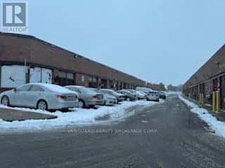 55 - 4801 KEELE STREET — Toronto (York University Heights) - Photo 2 of 18