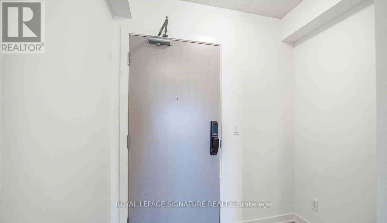 B520 - 3200 DAKOTA COMMON — Burlington (Alton), Ontario - Photo 4 of 19