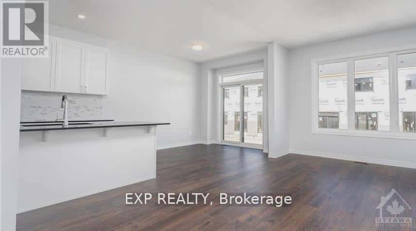 14 RACEMOSE STREET — Ottawa - Photo 4 of 9