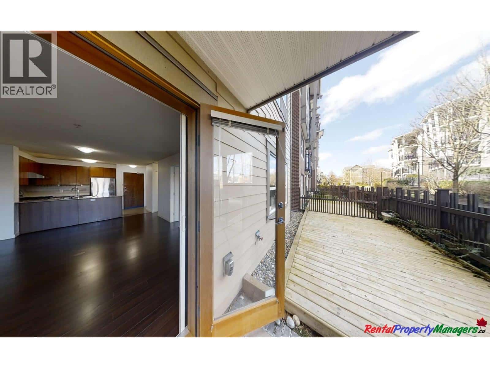 Burnaby — Burnaby - Photo 2 of 21