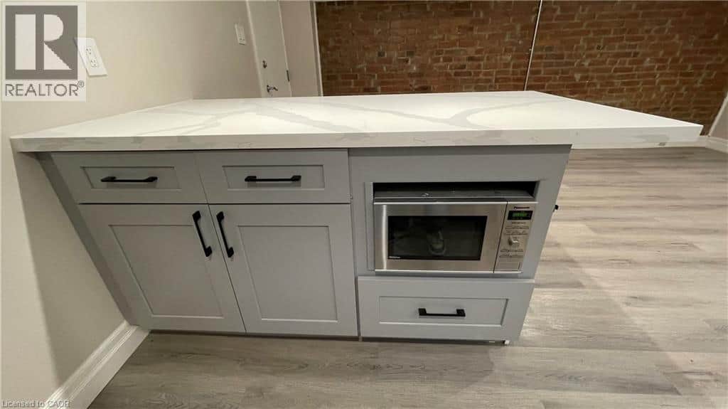 123 ROBINSON Street Unit# 4 - Photo 4 of 11, Hamilton, Ontario