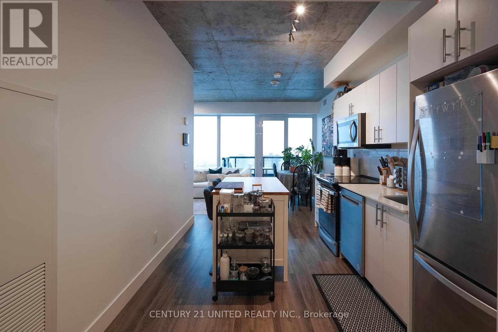 Oshawa (Central) — Oshawa (Central) - Main photo