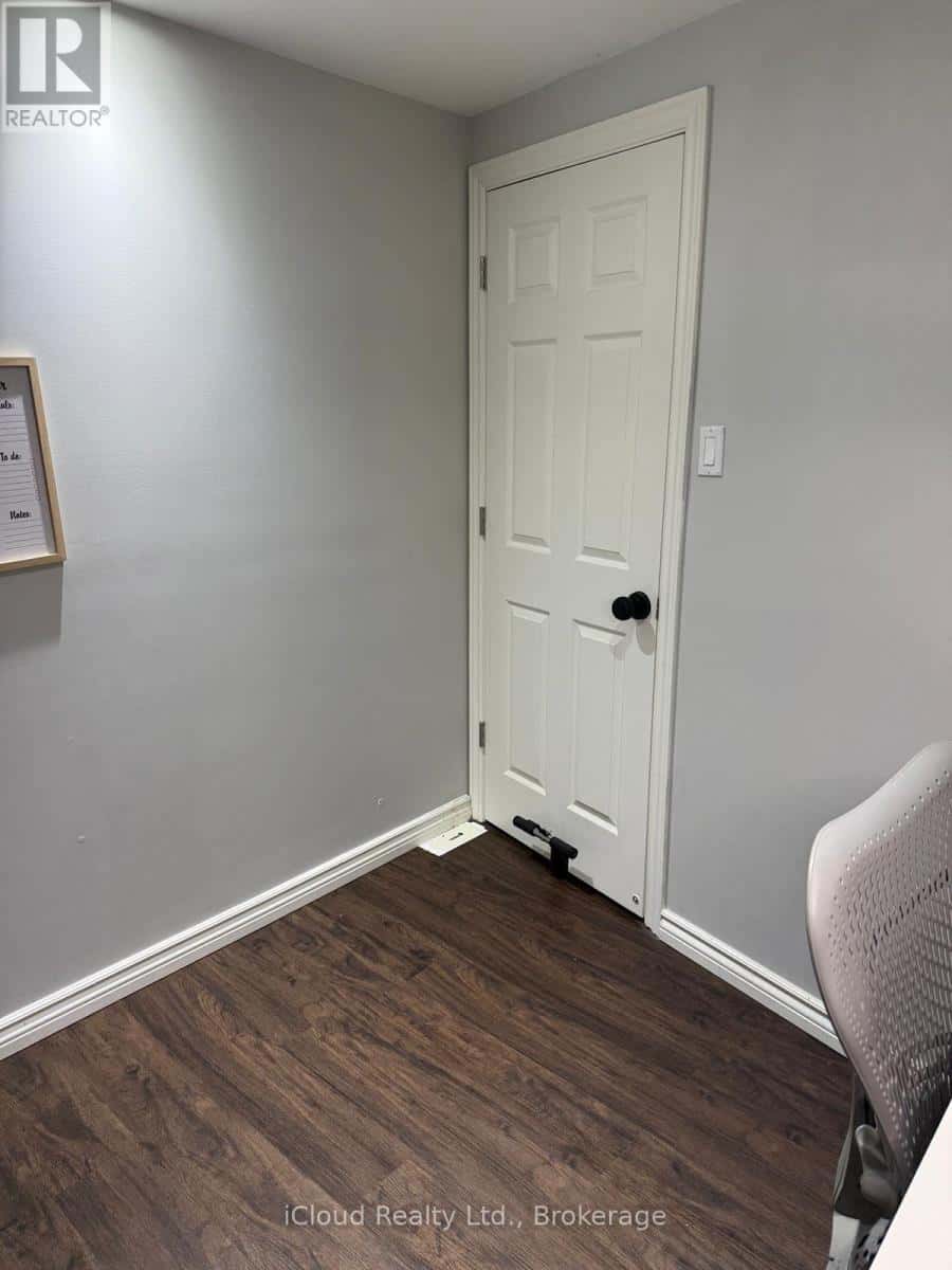 Oakville (WT West Oak Trails) — Oakville (WT West Oak Trails) - Photo 5 of 24