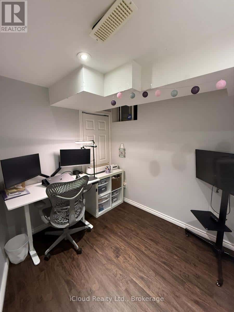 Oakville (WT West Oak Trails) — Oakville (WT West Oak Trails) - Photo 3 of 24