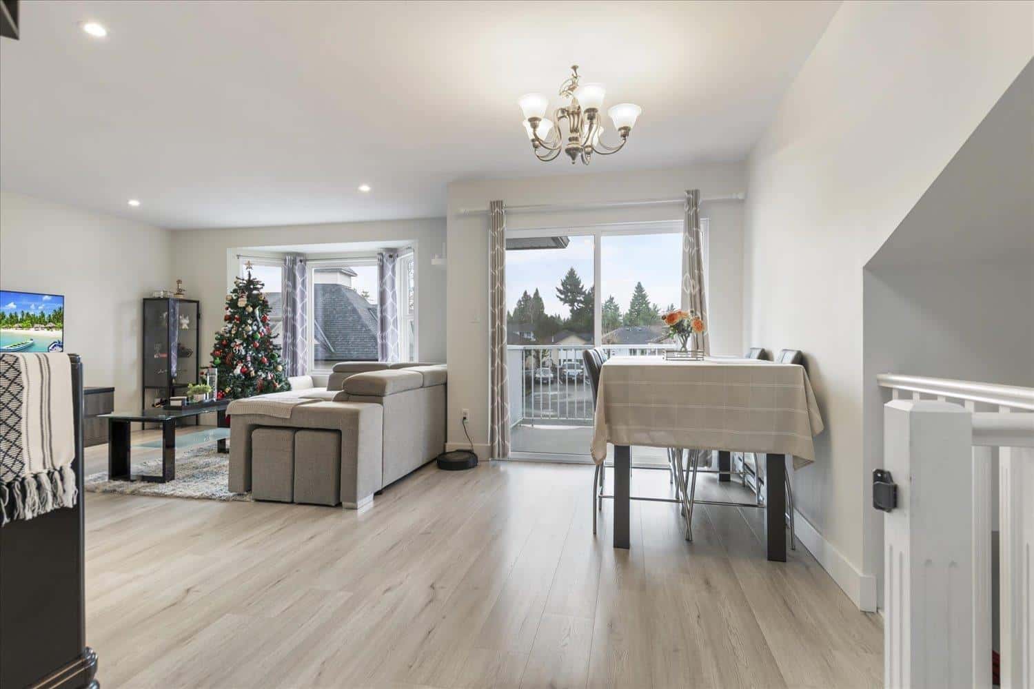 53 34332 MACLURE ROAD — Abbotsford, British Columbia - Photo 4 of 40