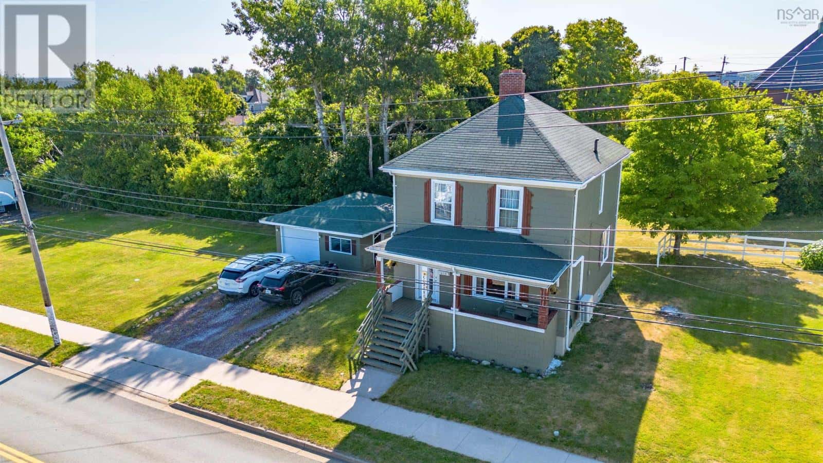 279 King Edward Street — Glace Bay, Nova Scotia - Photo 2 of 48