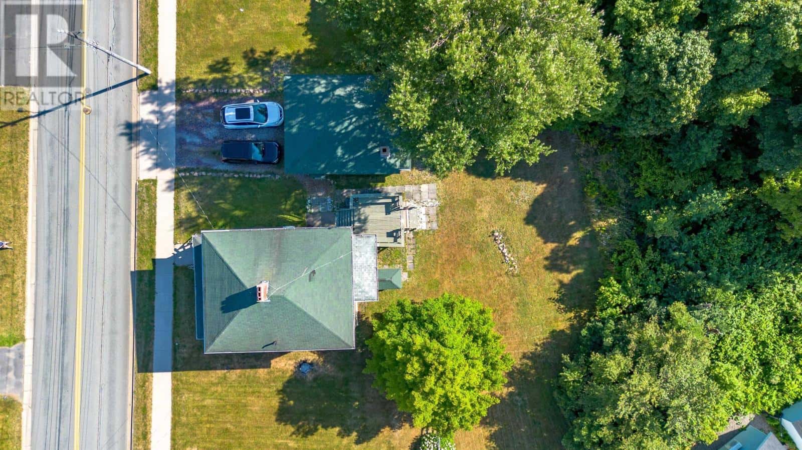 279 King Edward Street — Glace Bay, Nova Scotia - Photo 3 of 48