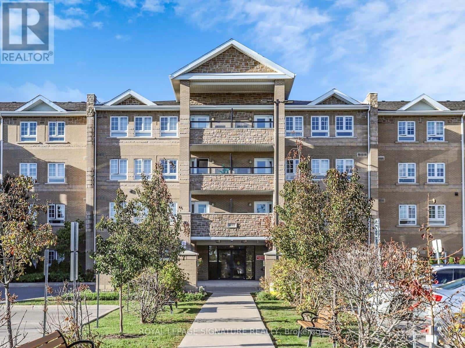 114 - 481 RUPERT AVENUE — Whitchurch-Stouffville (Stouffville), Ontario - Photo 2 of 20