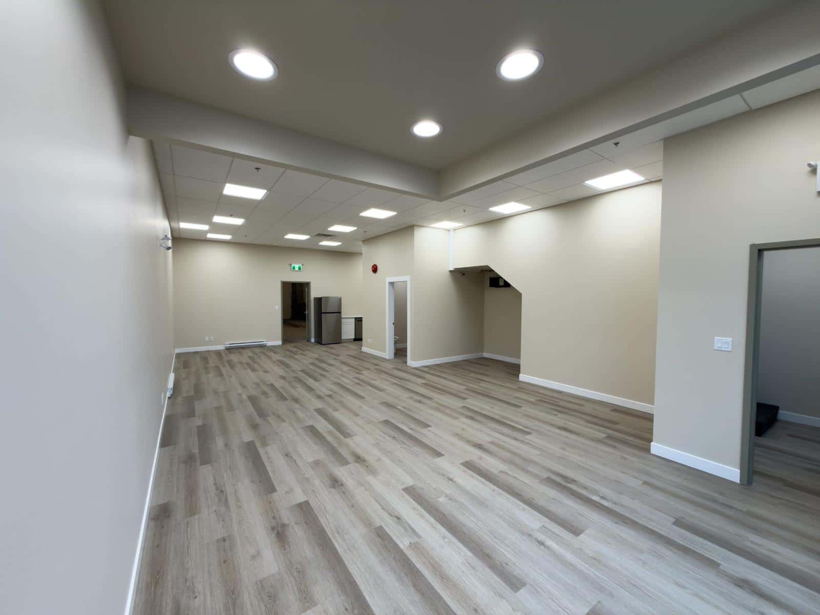 108 18635 52 AVENUE — Surrey - Photo 2 of 21