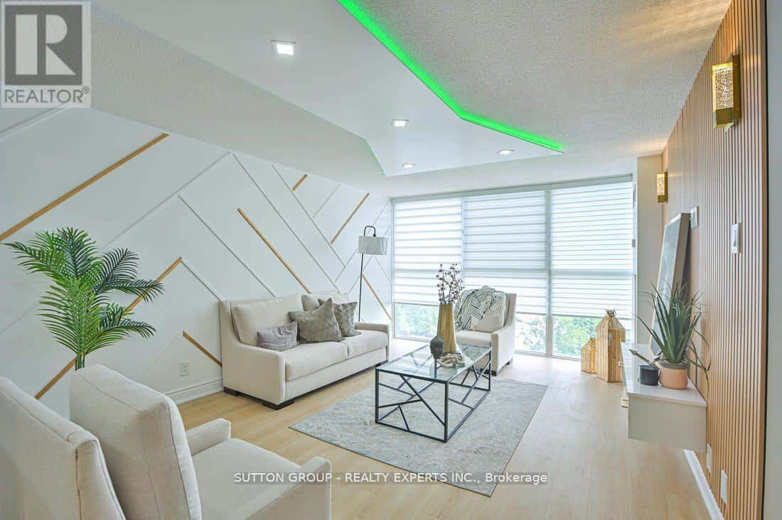 713 - 35 TRAILWOOD DRIVE — Mississauga (Hurontario), Ontario - Photo 3 of 27