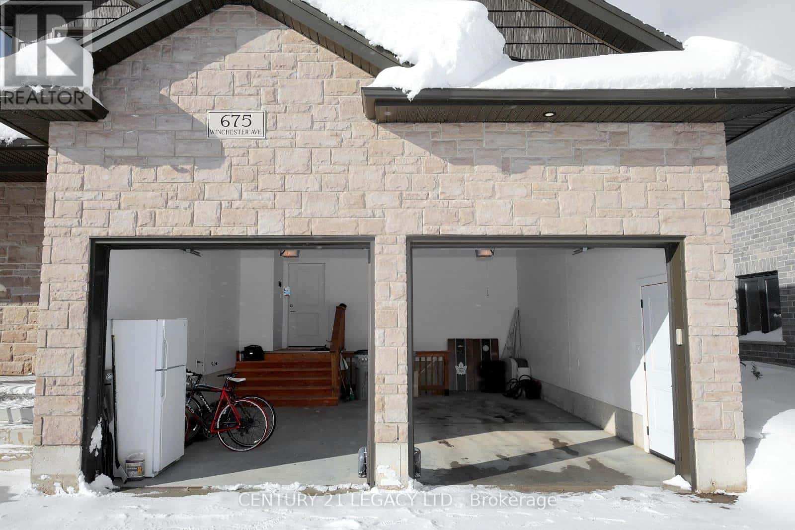 675 WINCHESTER AVENUE S — North Perth (Elma), Ontario - Photo 3 of 46