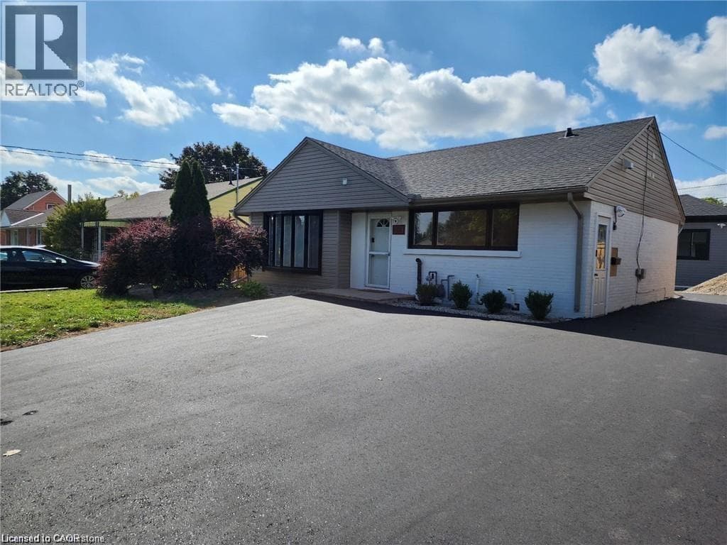 Kitchener — Kitchener - Main photo