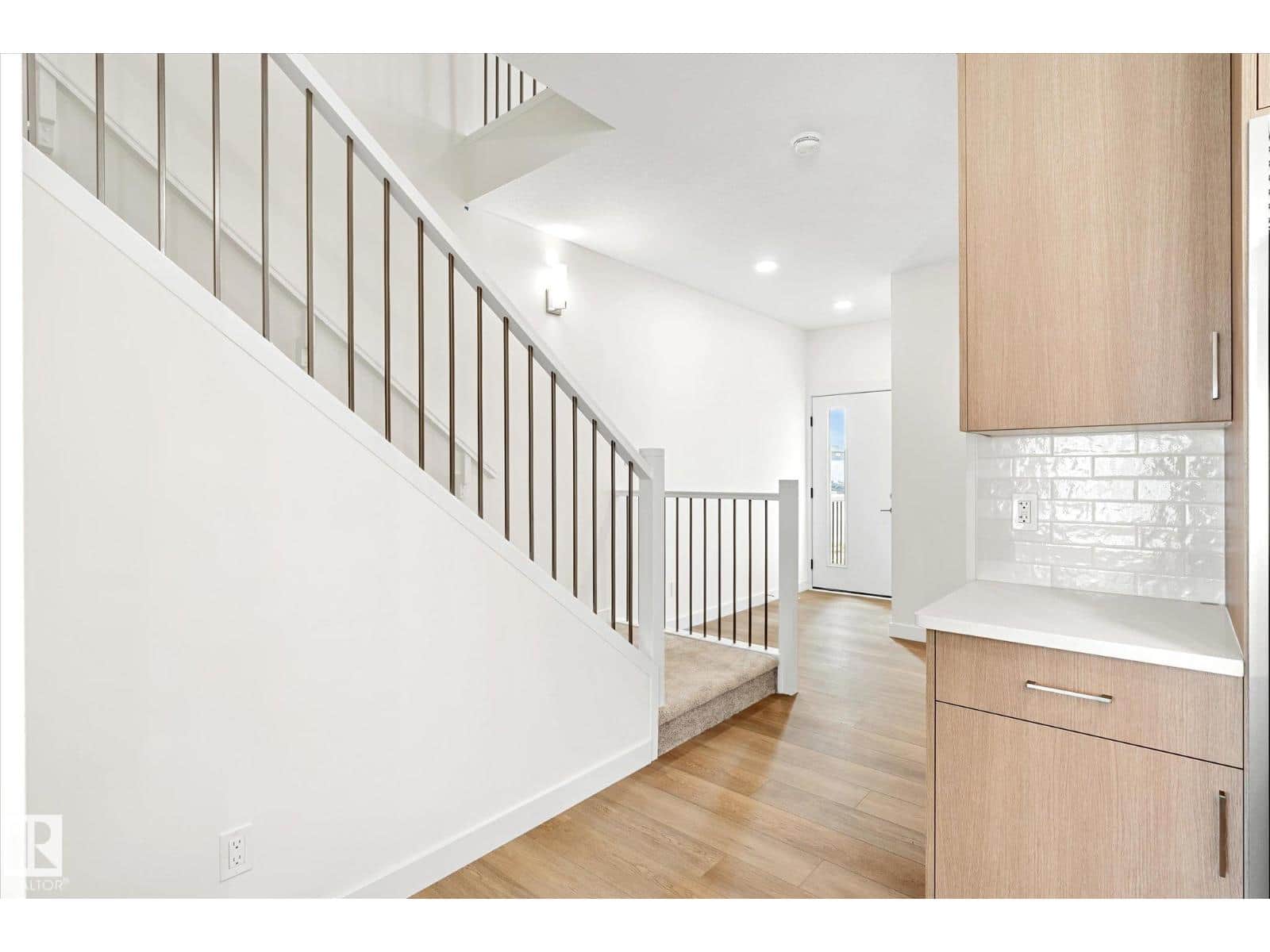 22372 89 AV NW - Photo 2 of 54, Edmonton, Alberta