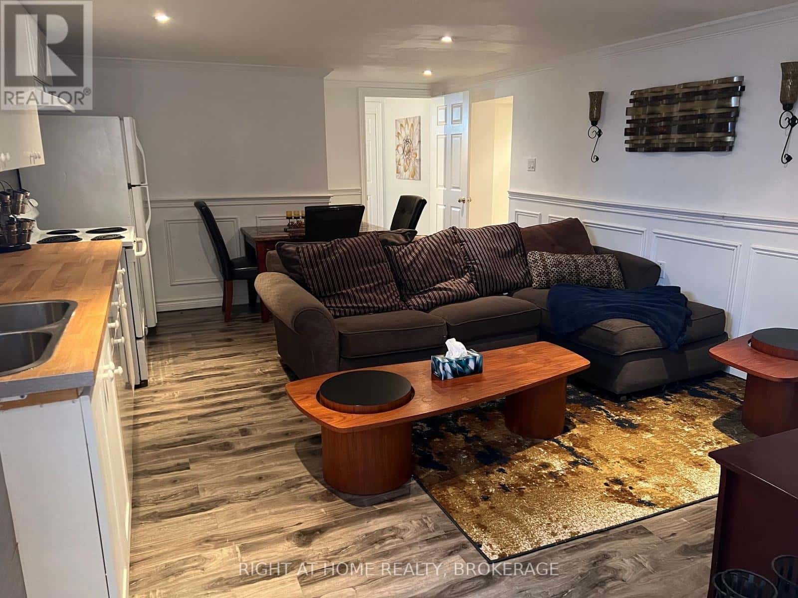 St. Catharines (Port Weller) — St. Catharines (Port Weller) - Photo 5 of 8