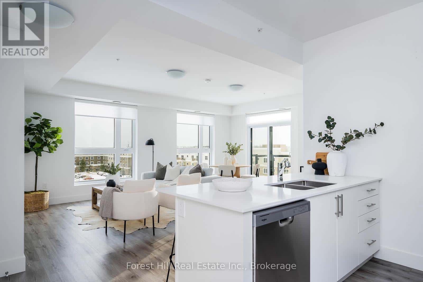 518 - 4 KIMBERLY LANE — Collingwood, Ontario - Photo 5 of 45