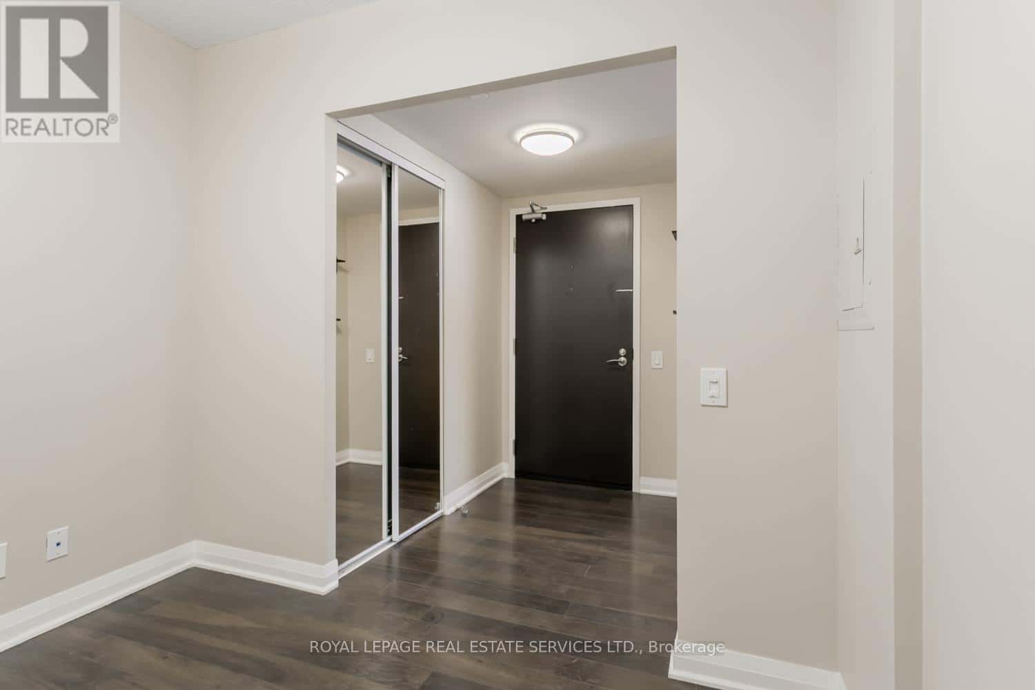 1710 - 1 VALHALLA INN ROAD — Toronto (Islington-City Centre West), Ontario - Photo 4 of 24