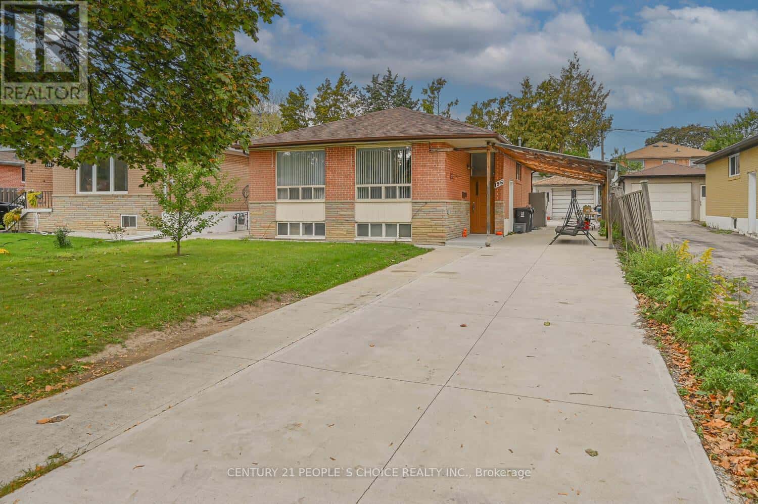 196 TAYSHAM CRESCENT — Toronto (Thistletown-Beaumonde Heights), Ontario - Photo 3 of 50