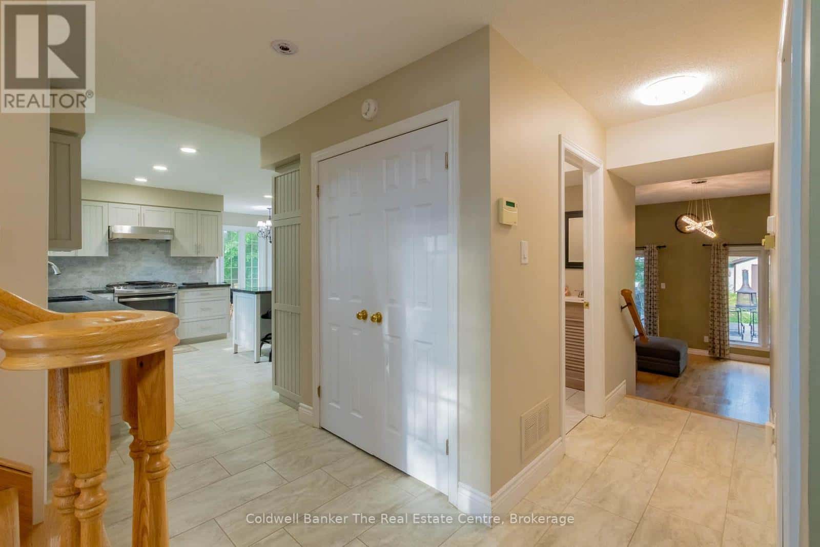 110 FOREST GLEN DRIVE — Gravenhurst (Muskoka (S)), Ontario - Photo 4 of 50