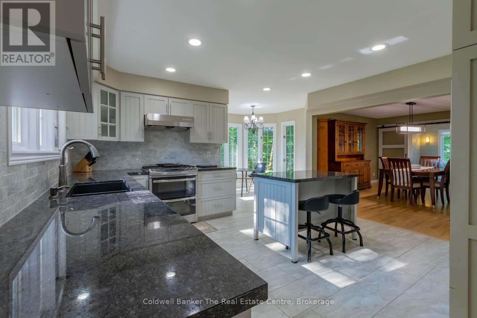 110 FOREST GLEN DRIVE — Gravenhurst (Muskoka (S)), Ontario - Photo 5 of 50