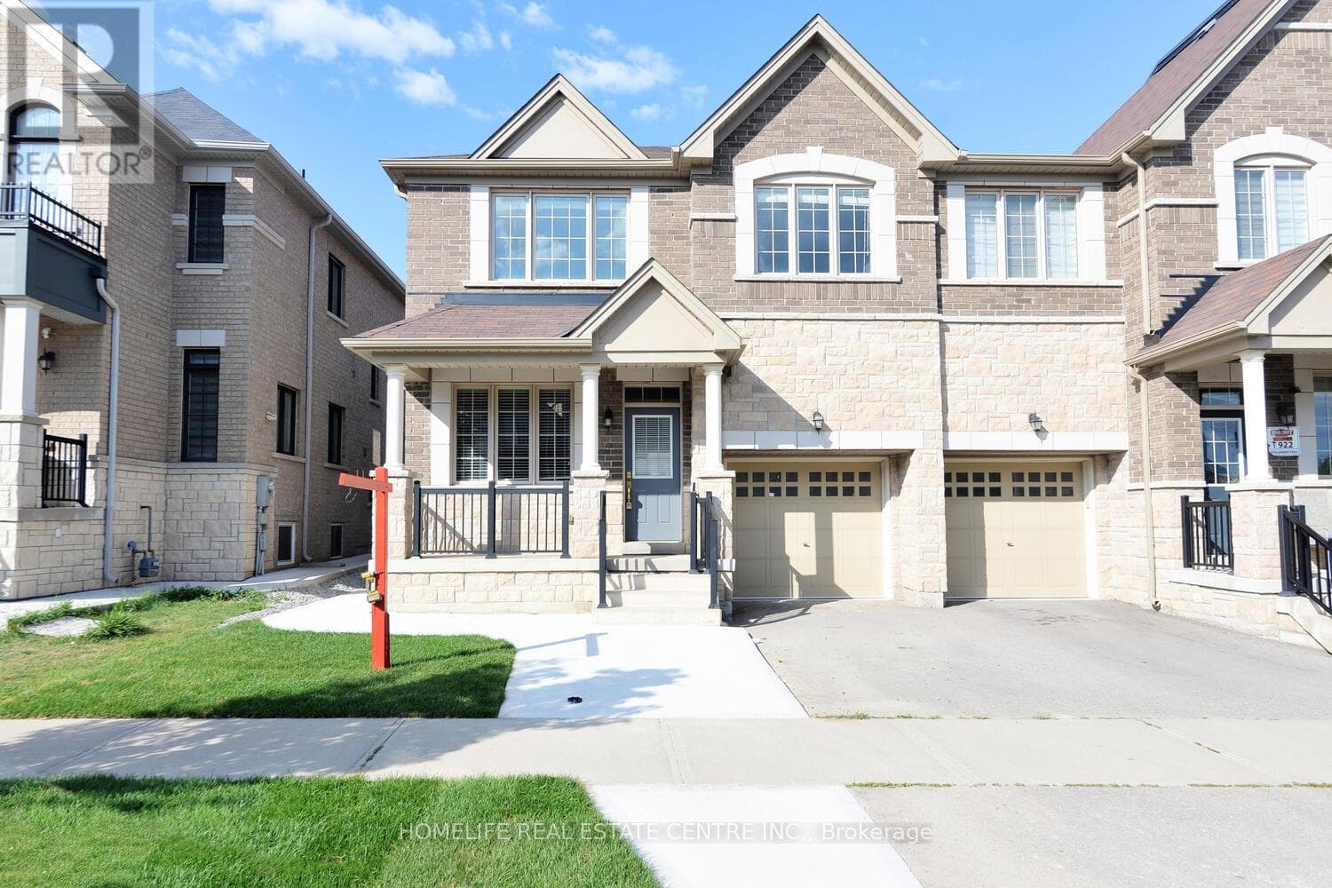 71 VILLADOWNS TRAIL — Brampton (Sandringham-Wellington North), Ontario - Main photo