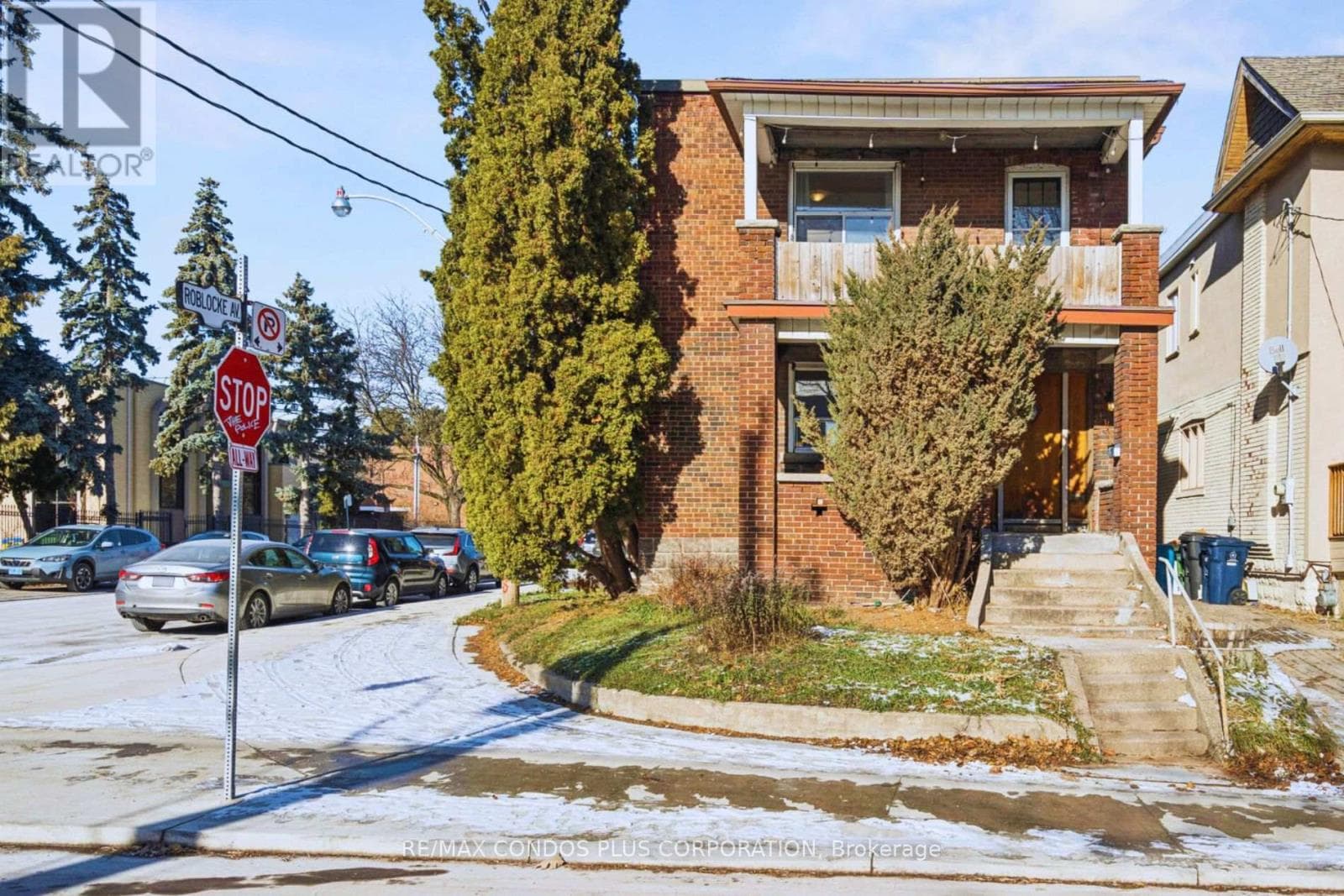 18 LEEDS STREET — Toronto (Dovercourt-Wallace Emerson-Junction), Ontario - Main photo