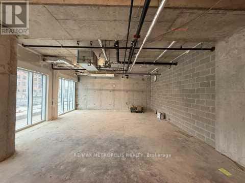 Newmarket (Huron Heights-Leslie Valley) — Newmarket (Huron Heights-Leslie Valley) - Photo 2 of 9