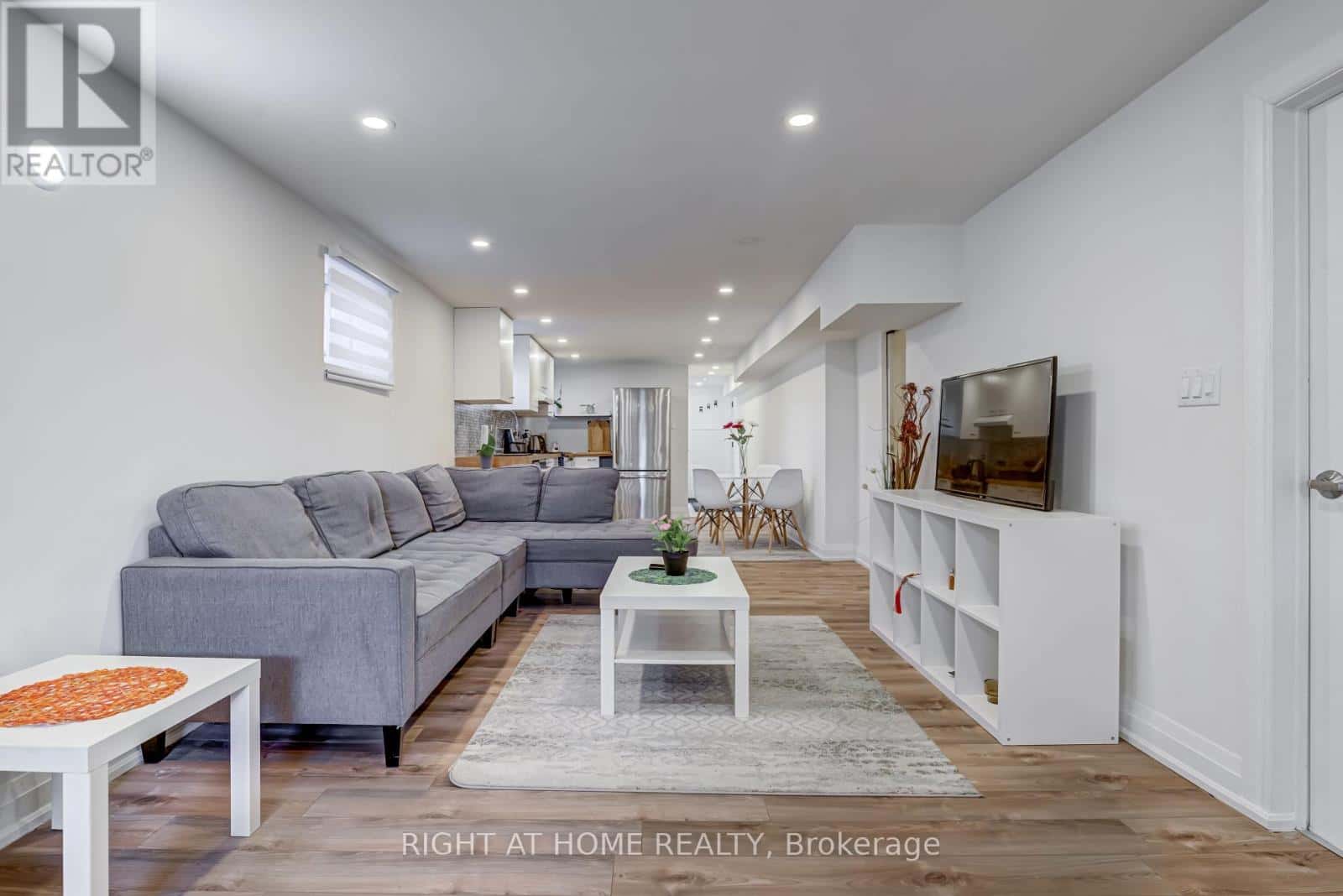 Mississauga (Rathwood) — Mississauga (Rathwood) - Photo 5 of 13