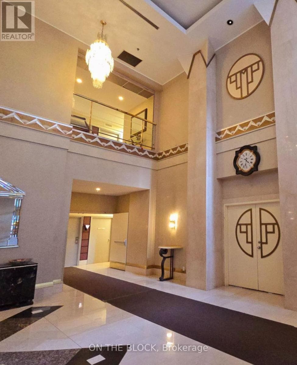 Toronto (Woburn) — Toronto (Woburn) - Main photo