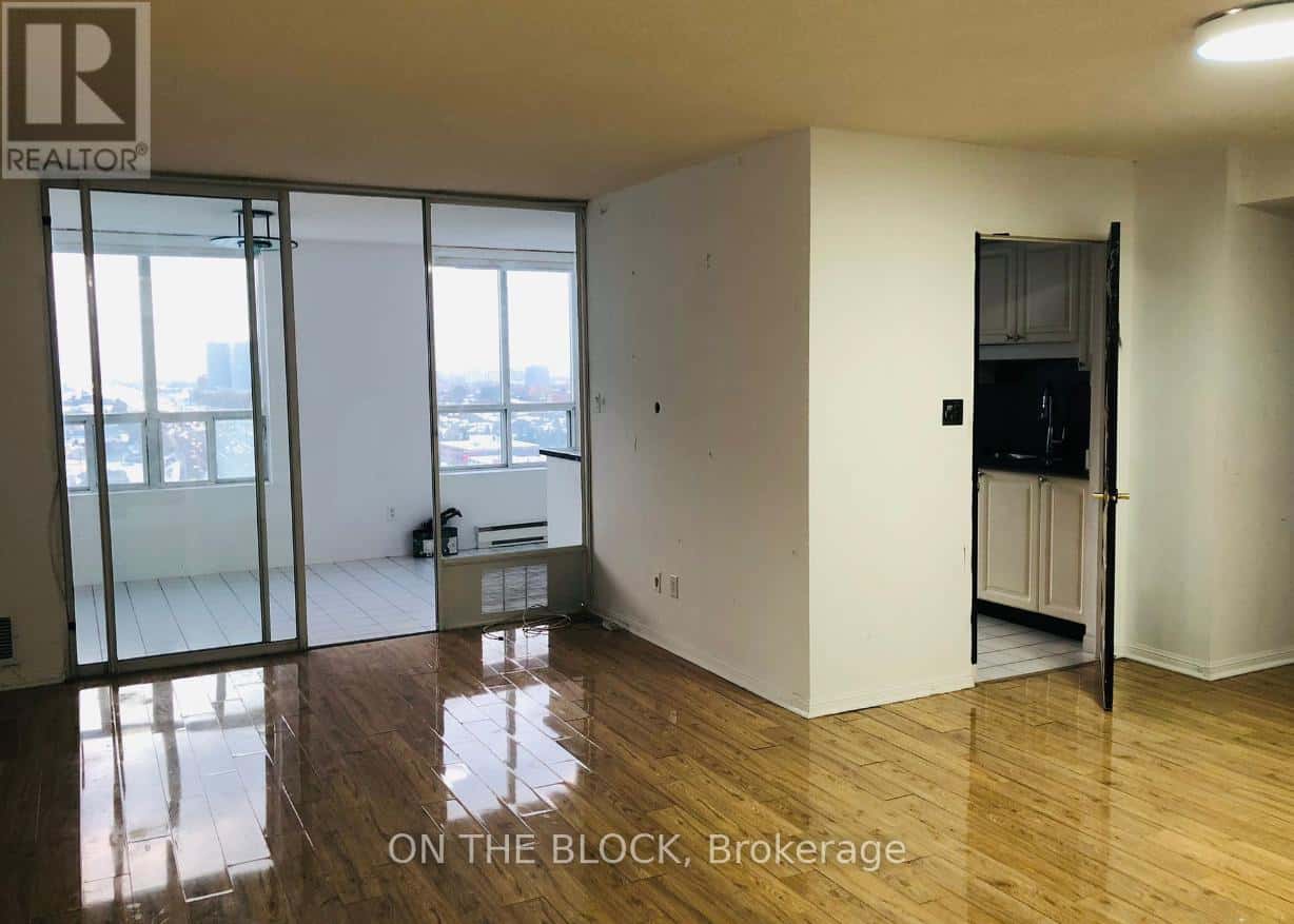 Toronto (Woburn) — Toronto (Woburn) - Photo 5 of 16