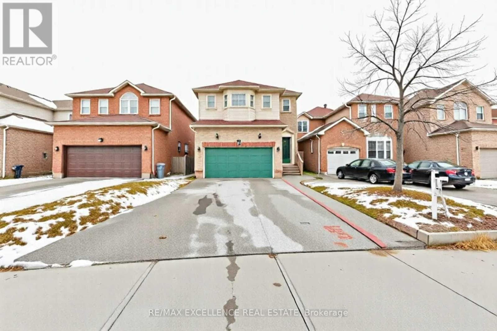 11 ARTHURS CRESCENT — Brampton (Fletcher's West), Ontario - Main photo