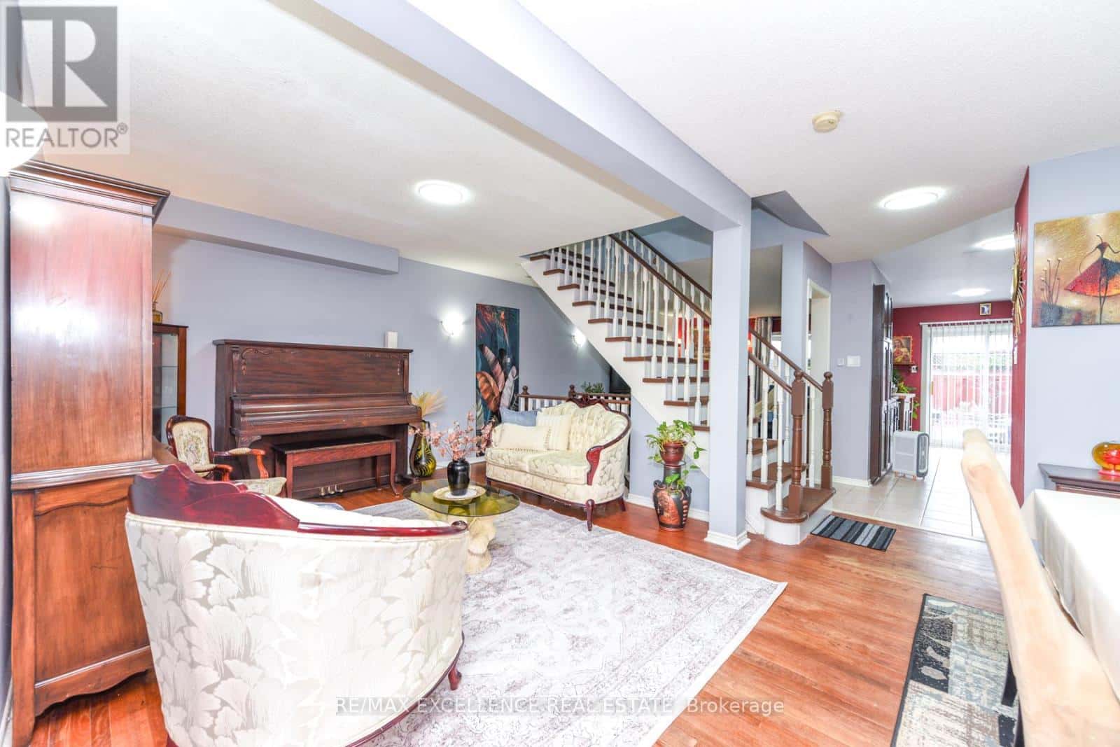 11 ARTHURS CRESCENT — Brampton (Fletcher's West), Ontario - Photo 5 of 38