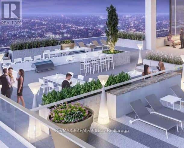 Vaughan (Vellore Village) — Vaughan (Vellore Village) - Photo 2 of 20