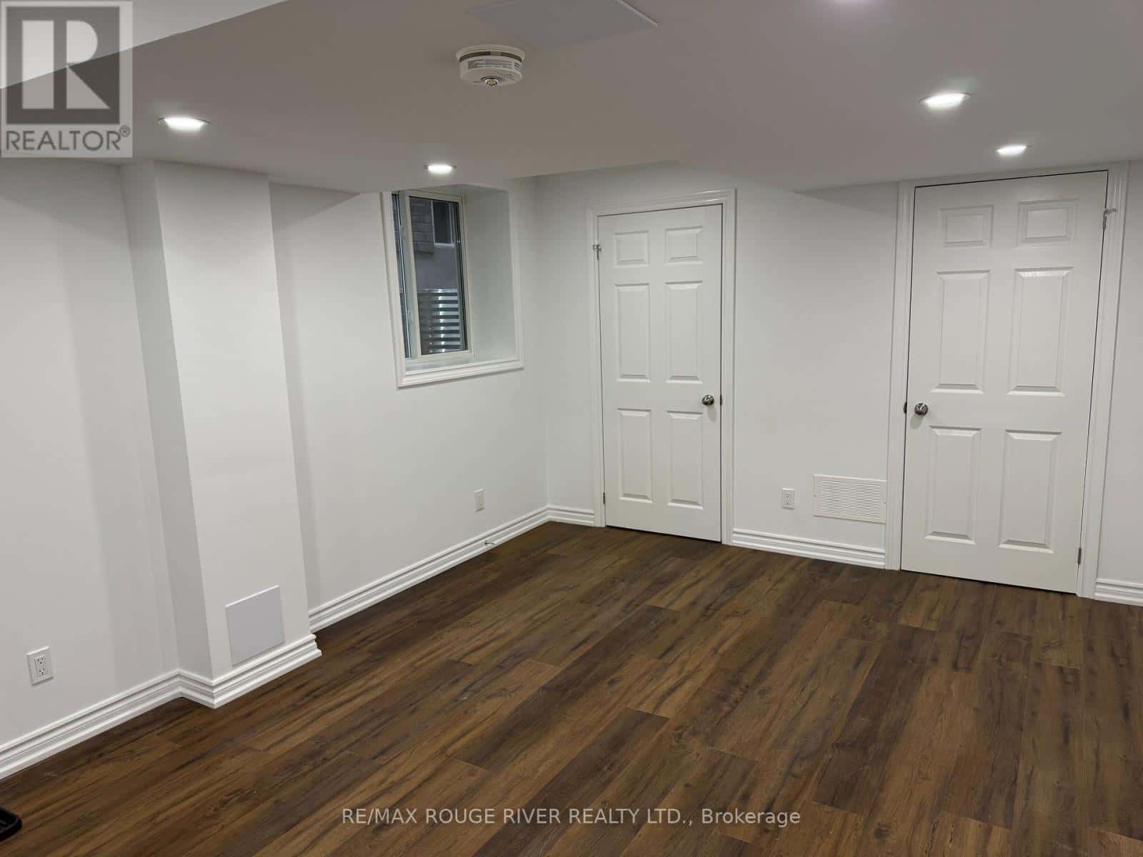 131 SHARPLIN DRIVE — Ajax (South East) - Photo 4 of 11