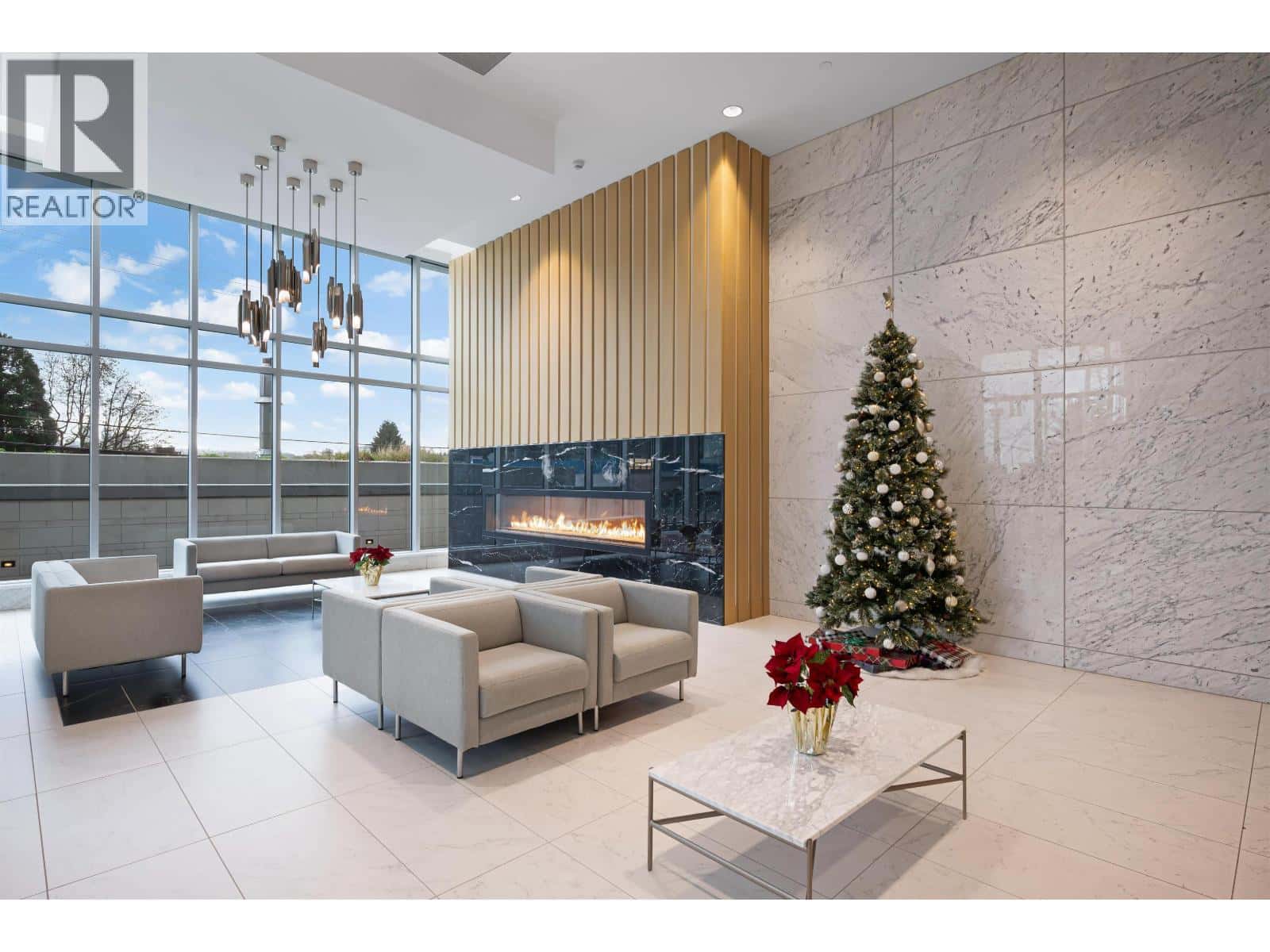 507 2085 SKYLINE COURT — Burnaby, British Columbia - Photo 3 of 24