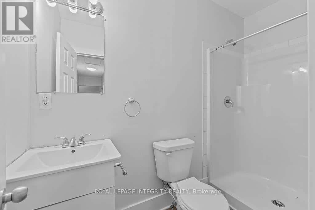 Smiths Falls — Smiths Falls - Photo 3 of 41