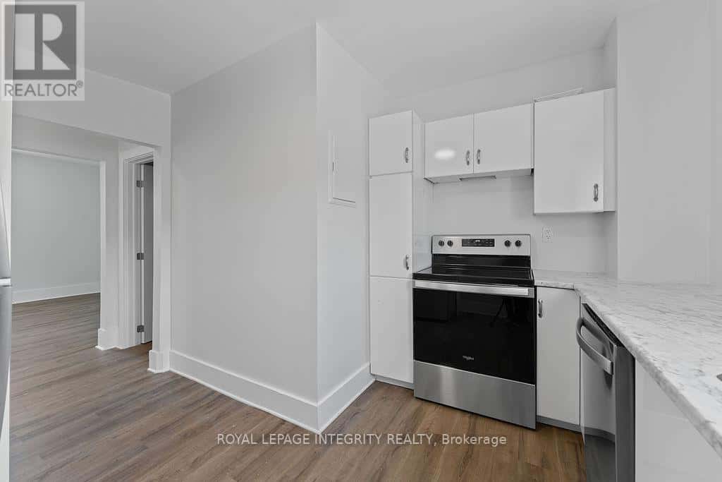 Smiths Falls — Smiths Falls - Photo 3 of 17