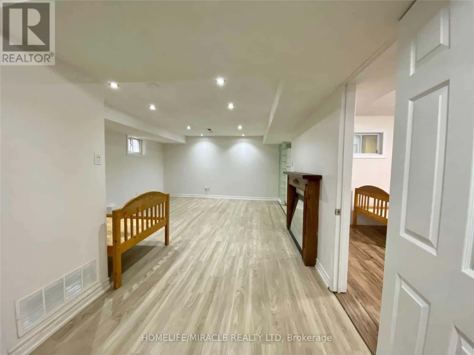 BASEMENT - 3081 NAWBROOK ROAD — Mississauga (Applewood) - Photo 4 of 11