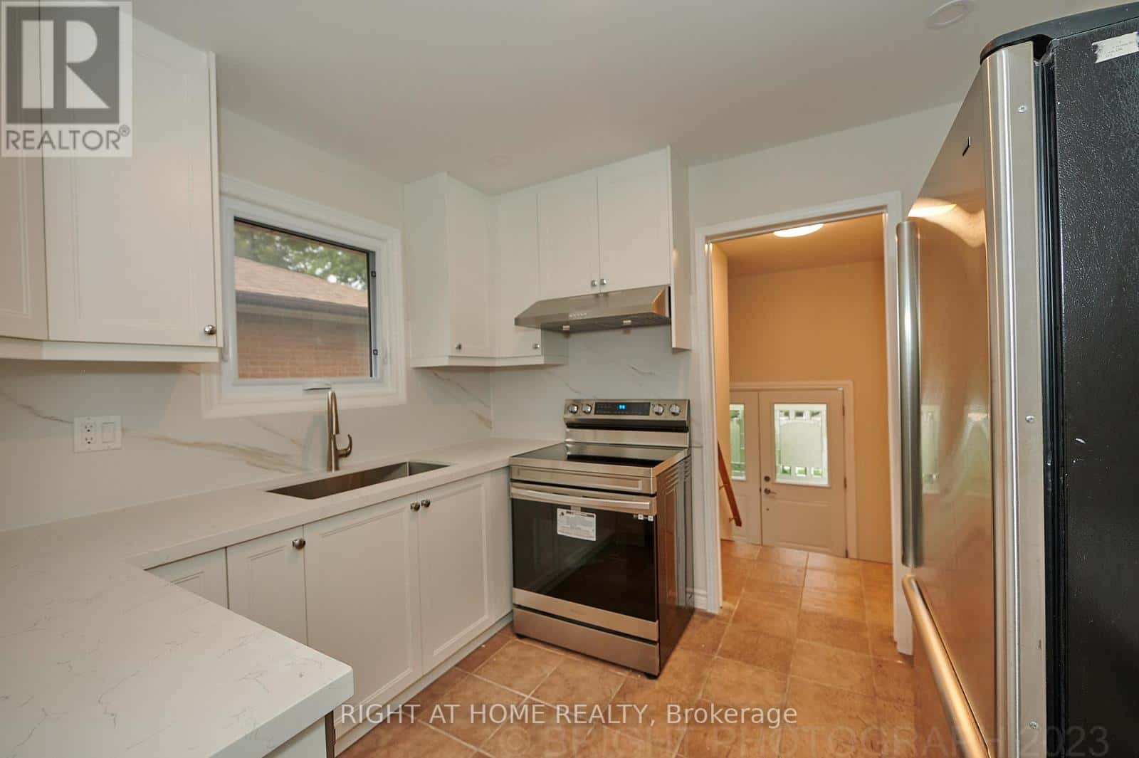 Toronto (Pleasant View) — Toronto (Pleasant View) - Photo 3 of 10