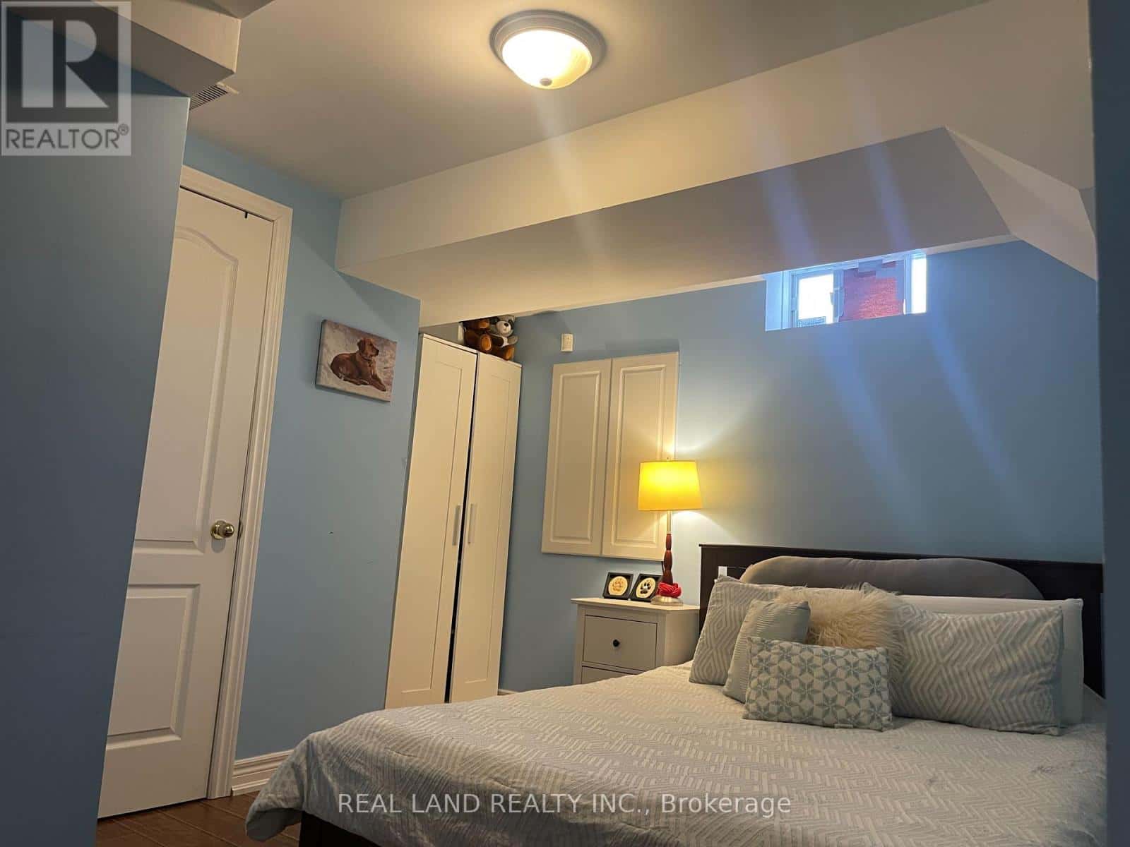 Markham (Greensborough) — Markham (Greensborough) - Photo 4 of 9