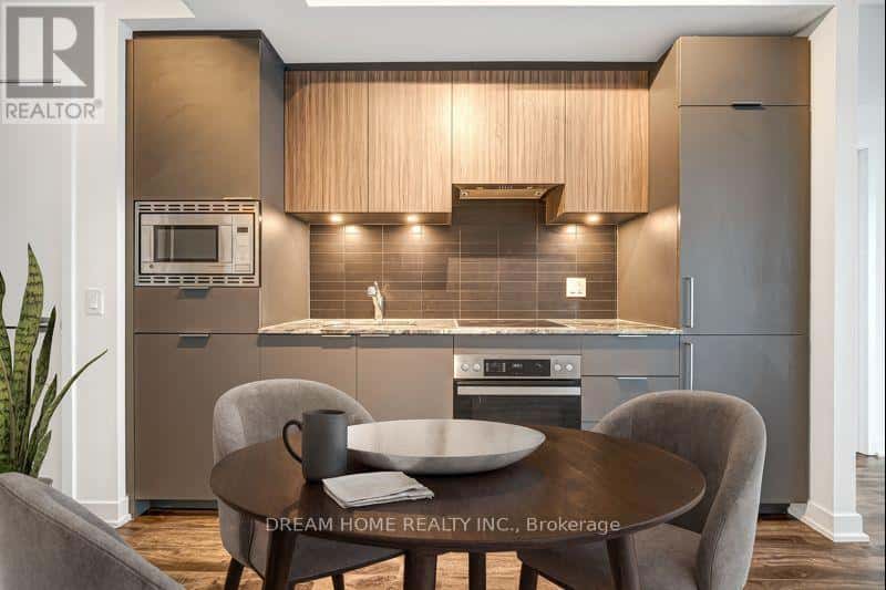 403 - 50 O'NEILL ROAD — Toronto (Banbury-Don Mills), Ontario - Photo 2 of 50