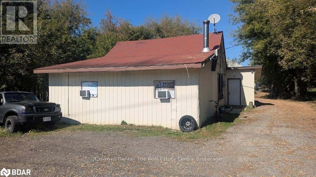 2884 89 HIGHWAY — Innisfil, Ontario - Photo 2 of 11