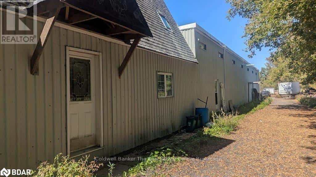 2884 89 HIGHWAY — Innisfil, Ontario - Photo 4 of 11