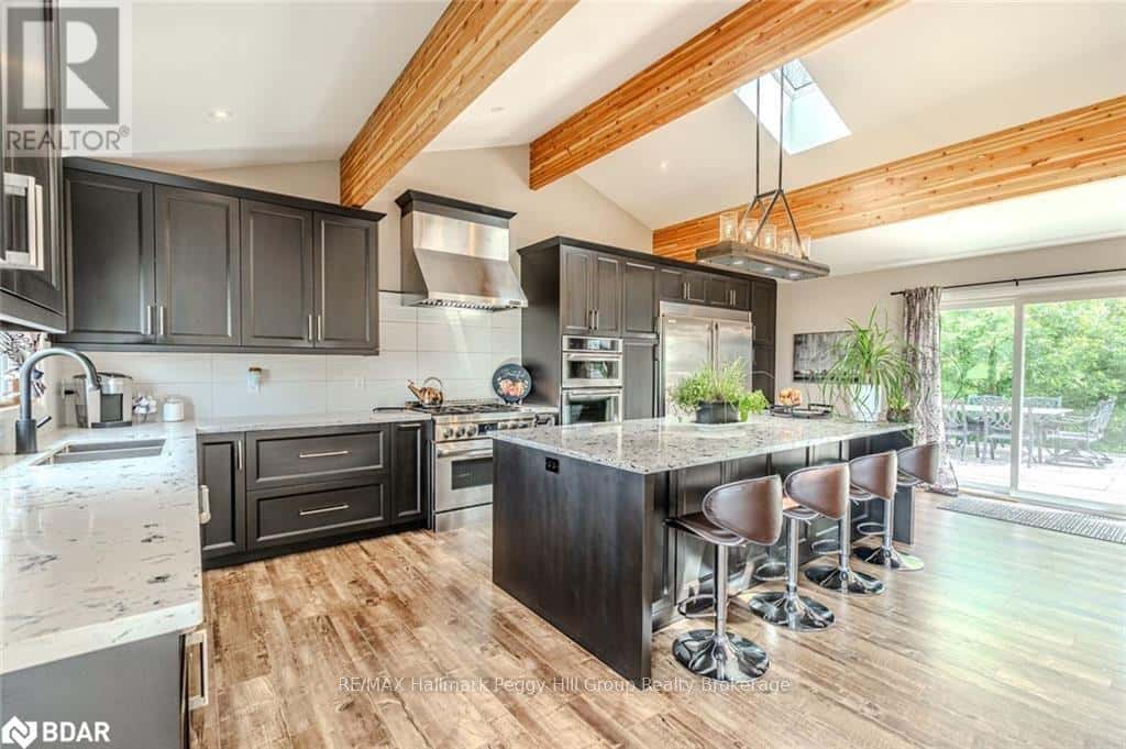 1783 COUNTY ROAD 6 SOUTH — Springwater, Ontario - Photo 3 of 28