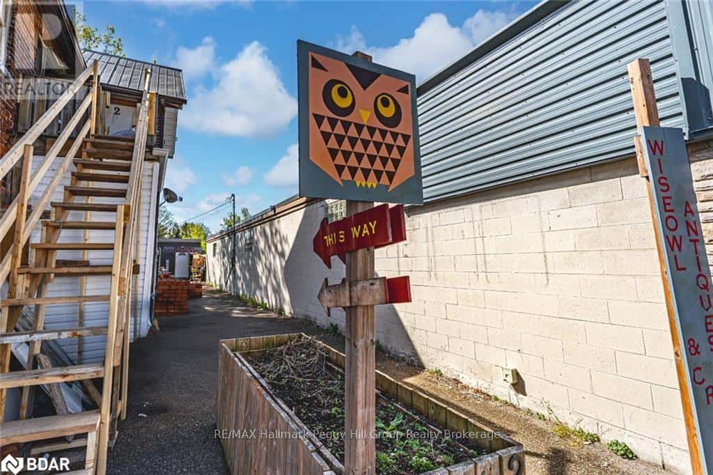 27 QUEEN STREET WEST — Springwater (Elmvale) - Photo 3 of 14