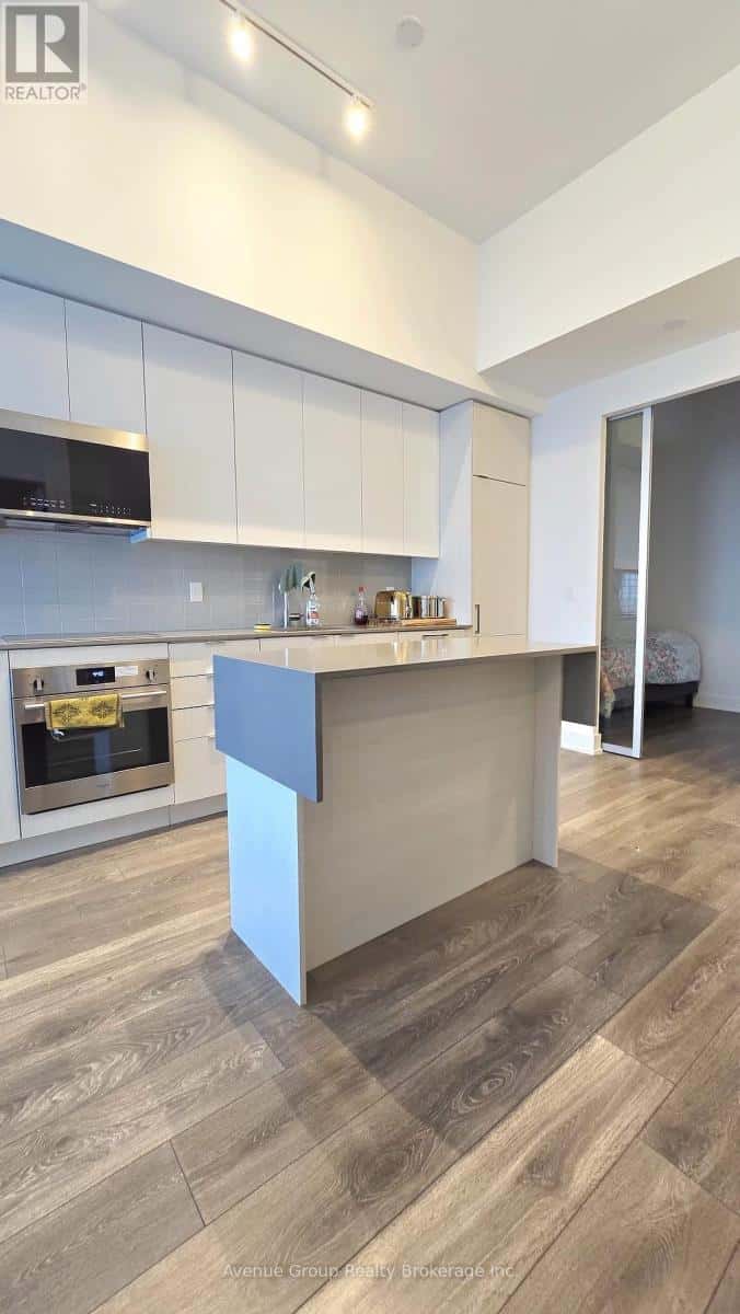 Oakville (RO River Oaks) — Oakville (RO River Oaks) - Photo 3 of 25