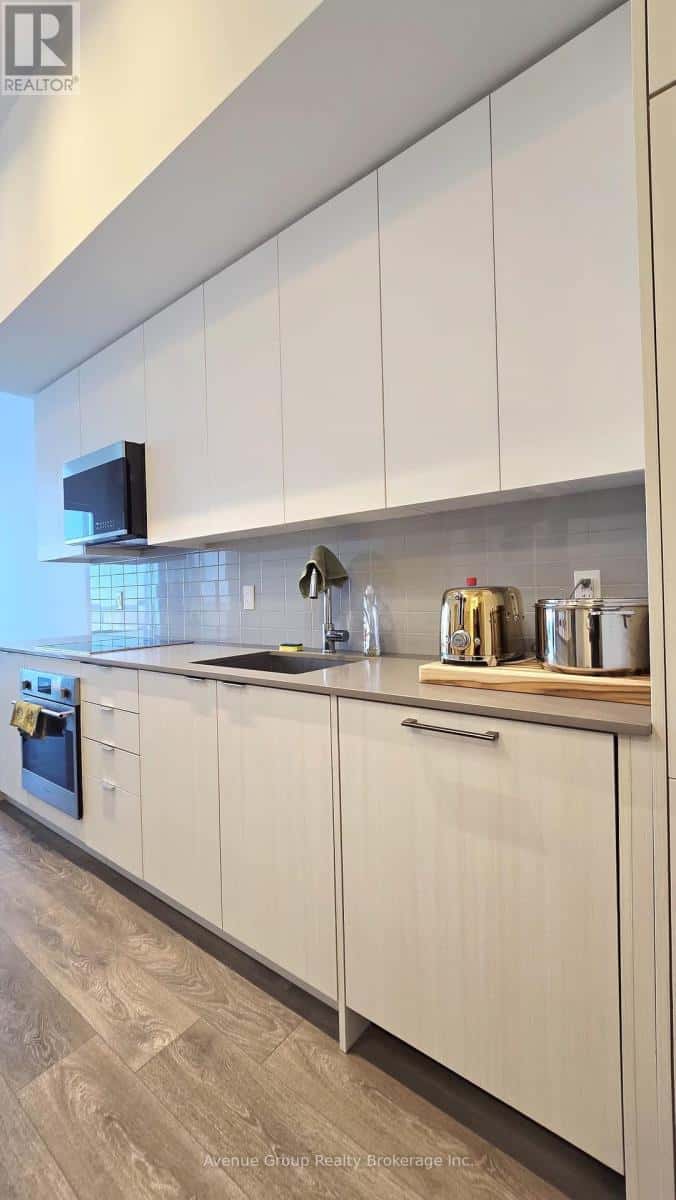 Oakville (RO River Oaks) — Oakville (RO River Oaks) - Photo 4 of 25