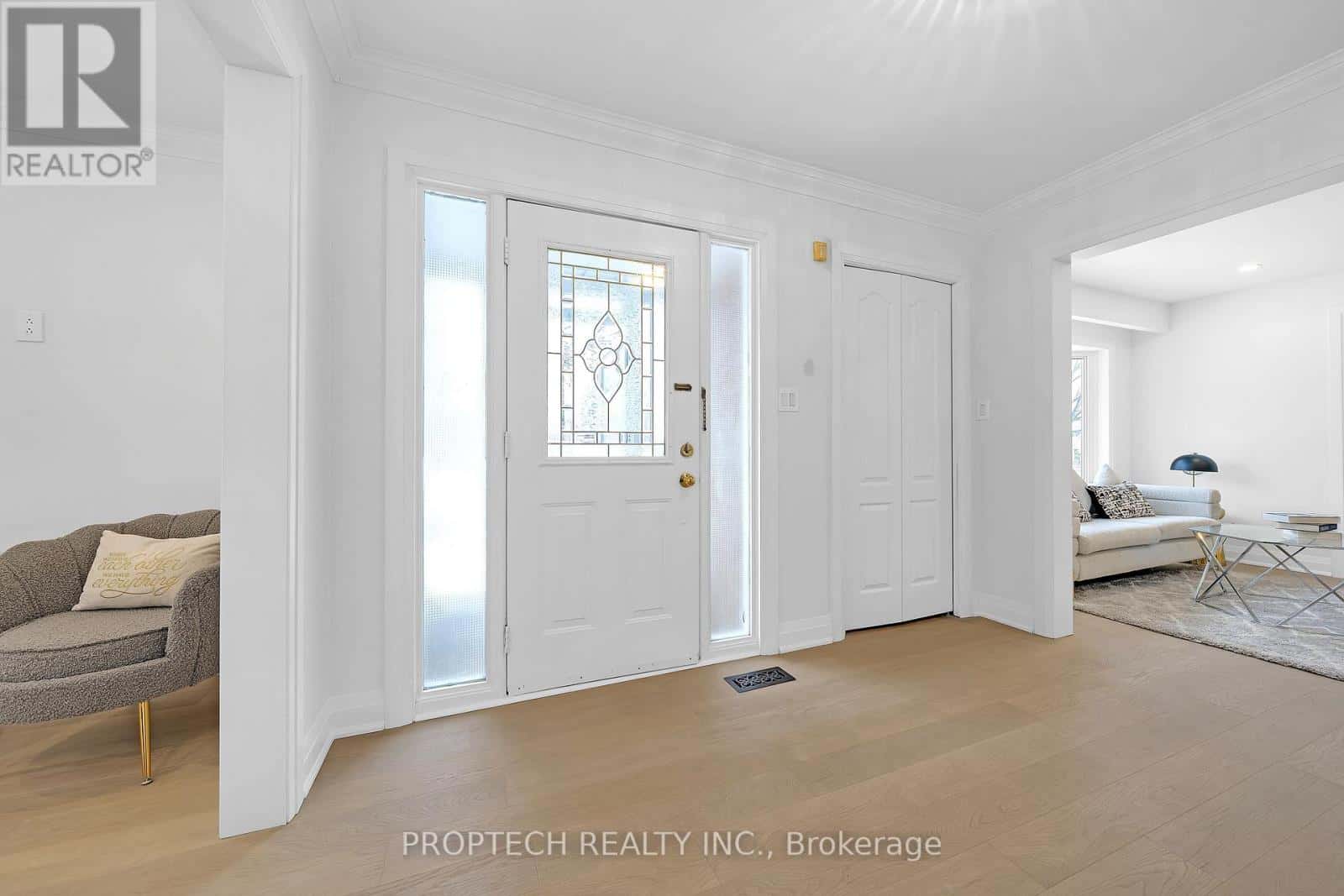 2 STATESMAN SQUARE — Toronto (Agincourt North), Ontario - Photo 5 of 43