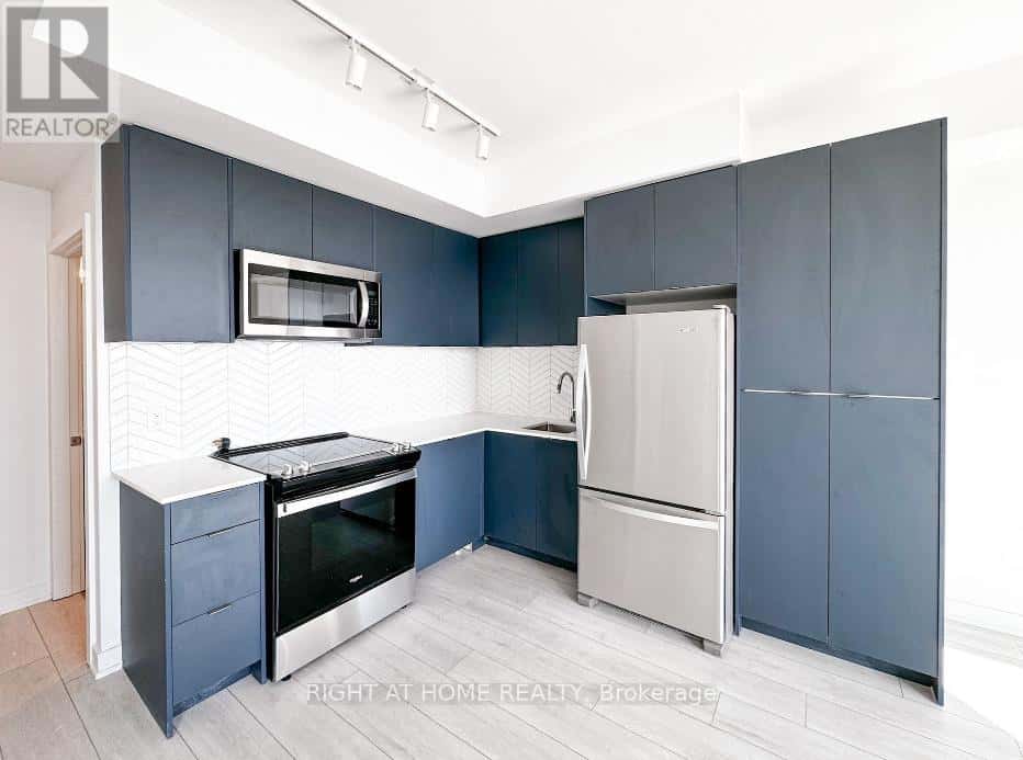 Whitby (Port Whitby) — Whitby (Port Whitby) - Photo 4 of 20